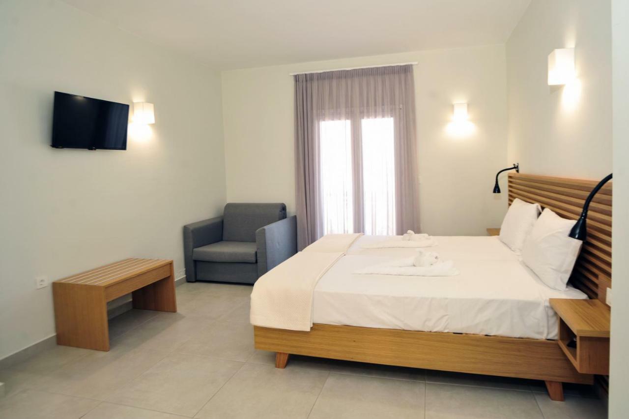 Mithos Premium Rooms Agia Marina Zewnętrze zdjęcie