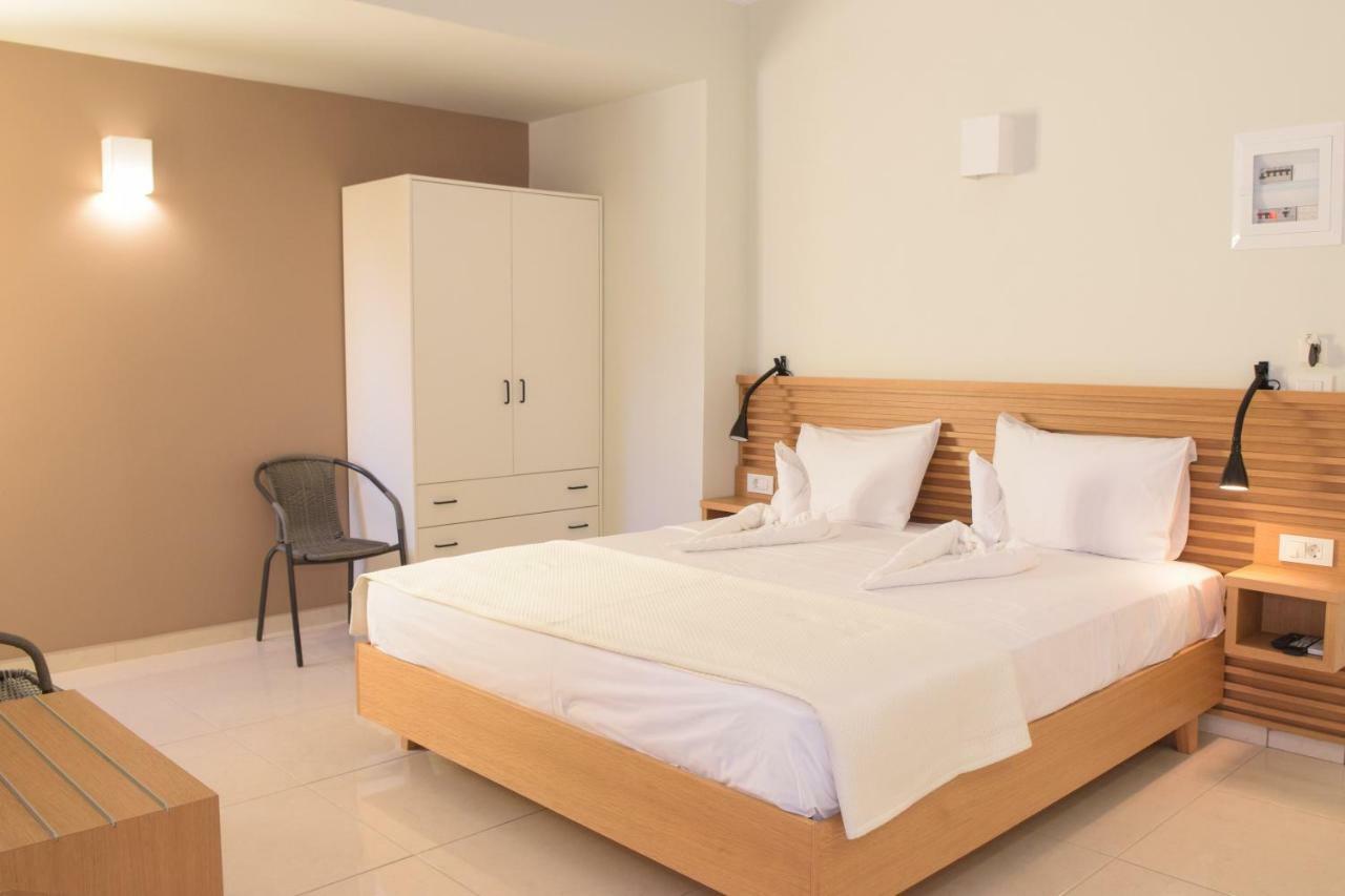 Mithos Premium Rooms Agia Marina Zewnętrze zdjęcie