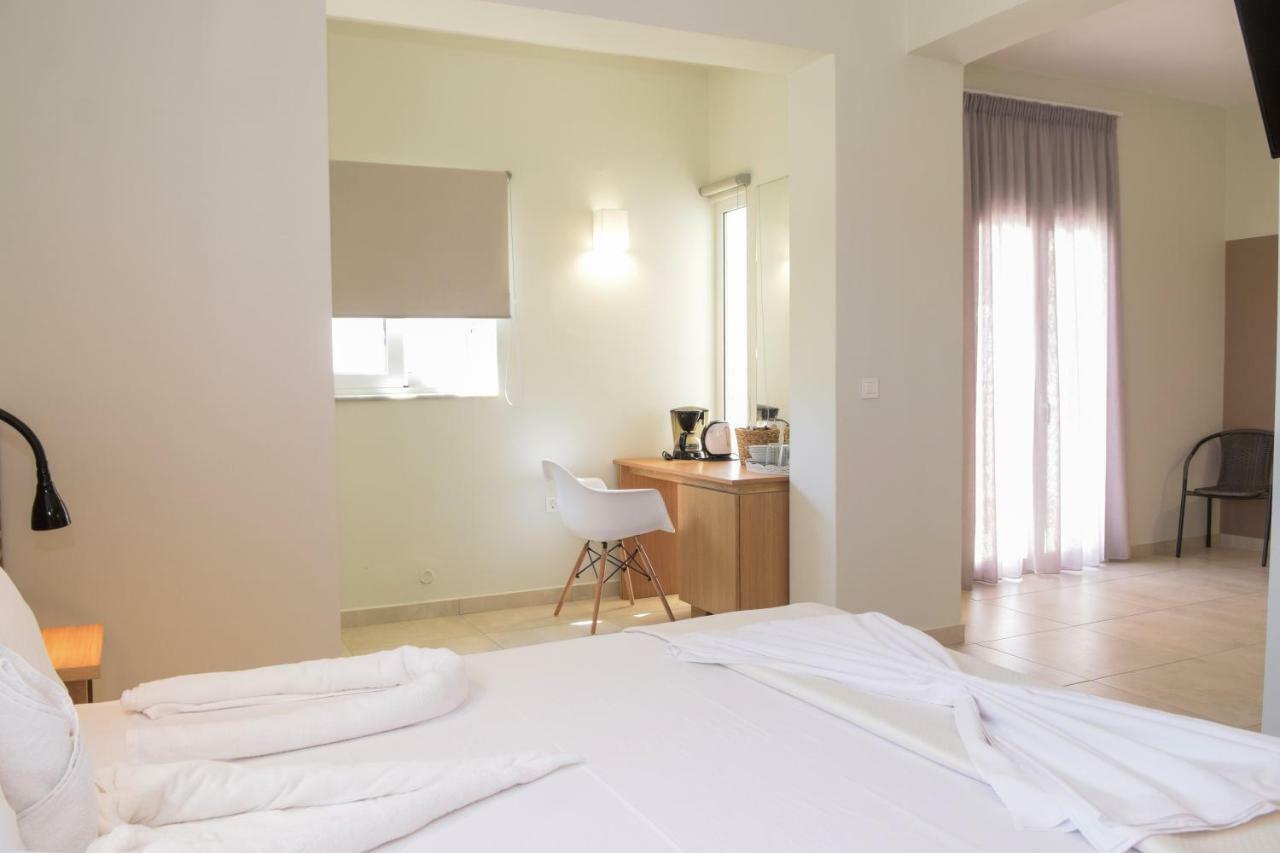 Mithos Premium Rooms Agia Marina Zewnętrze zdjęcie